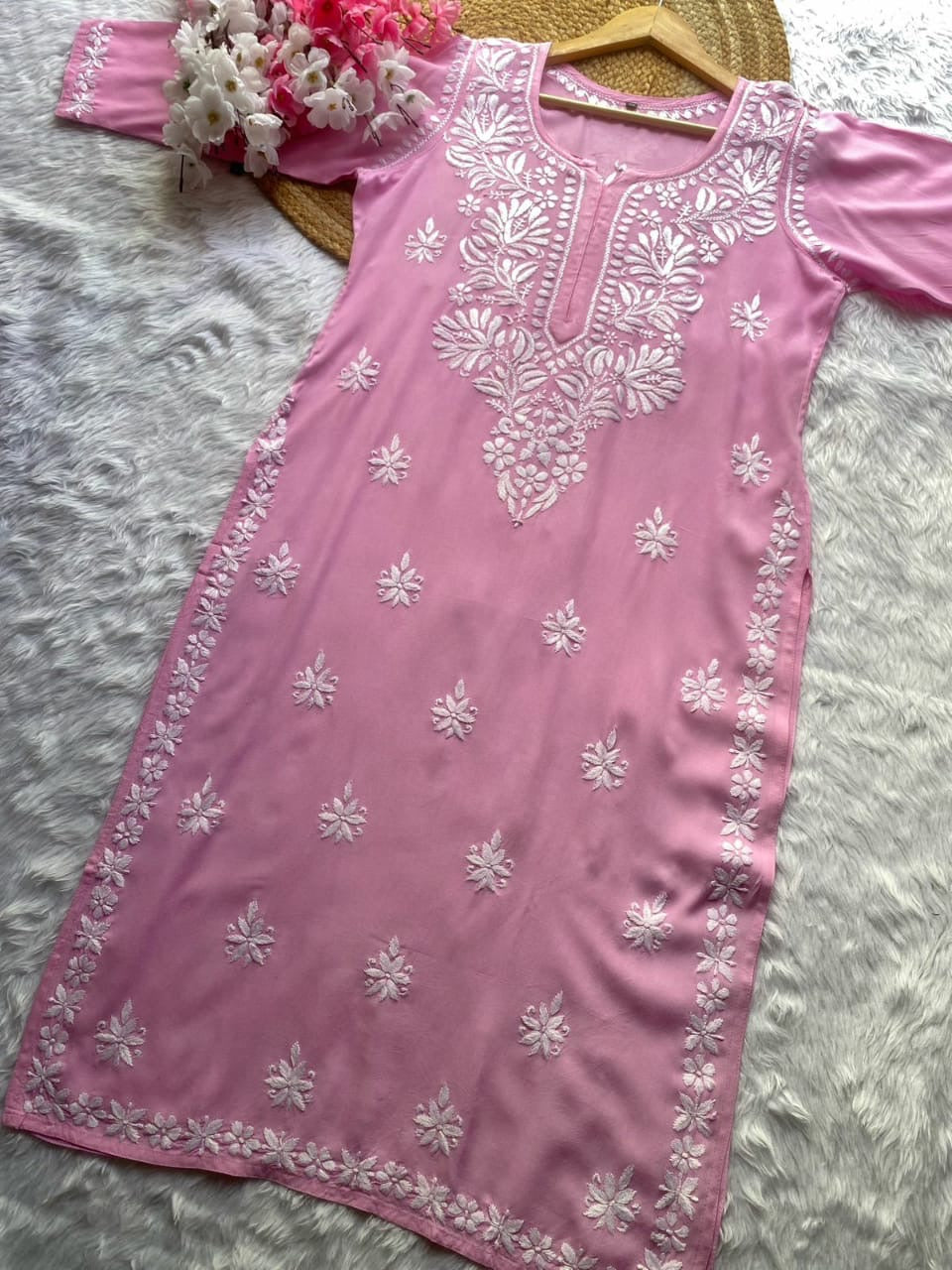 Minimal Chikankari Kurta