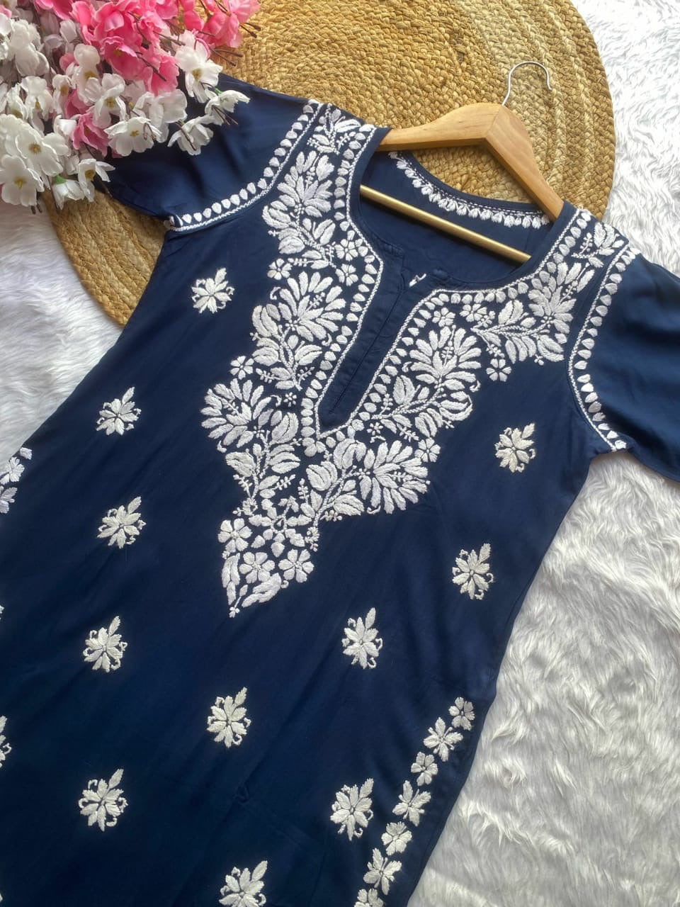 Minimal Chikankari Kurta