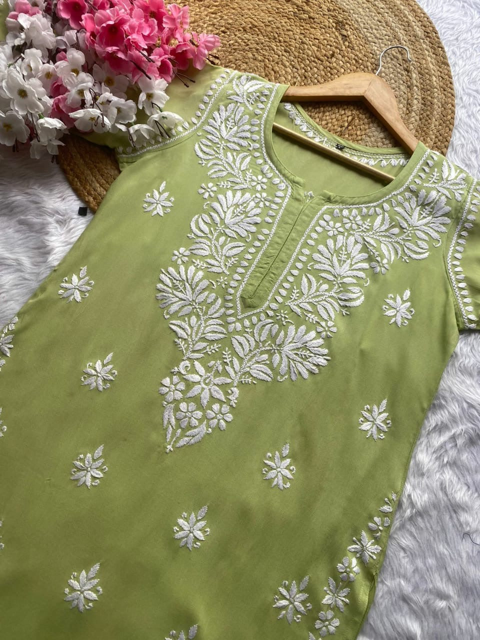 Minimal Chikankari Kurta