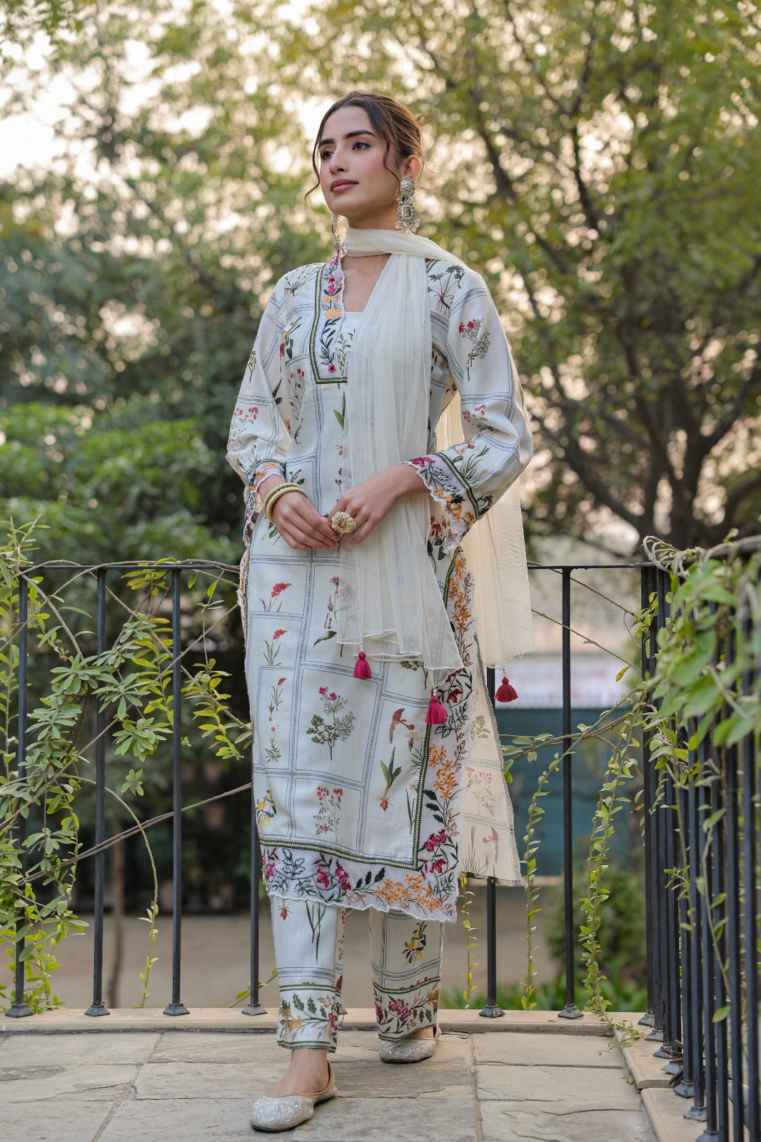 Rangbhara Suit