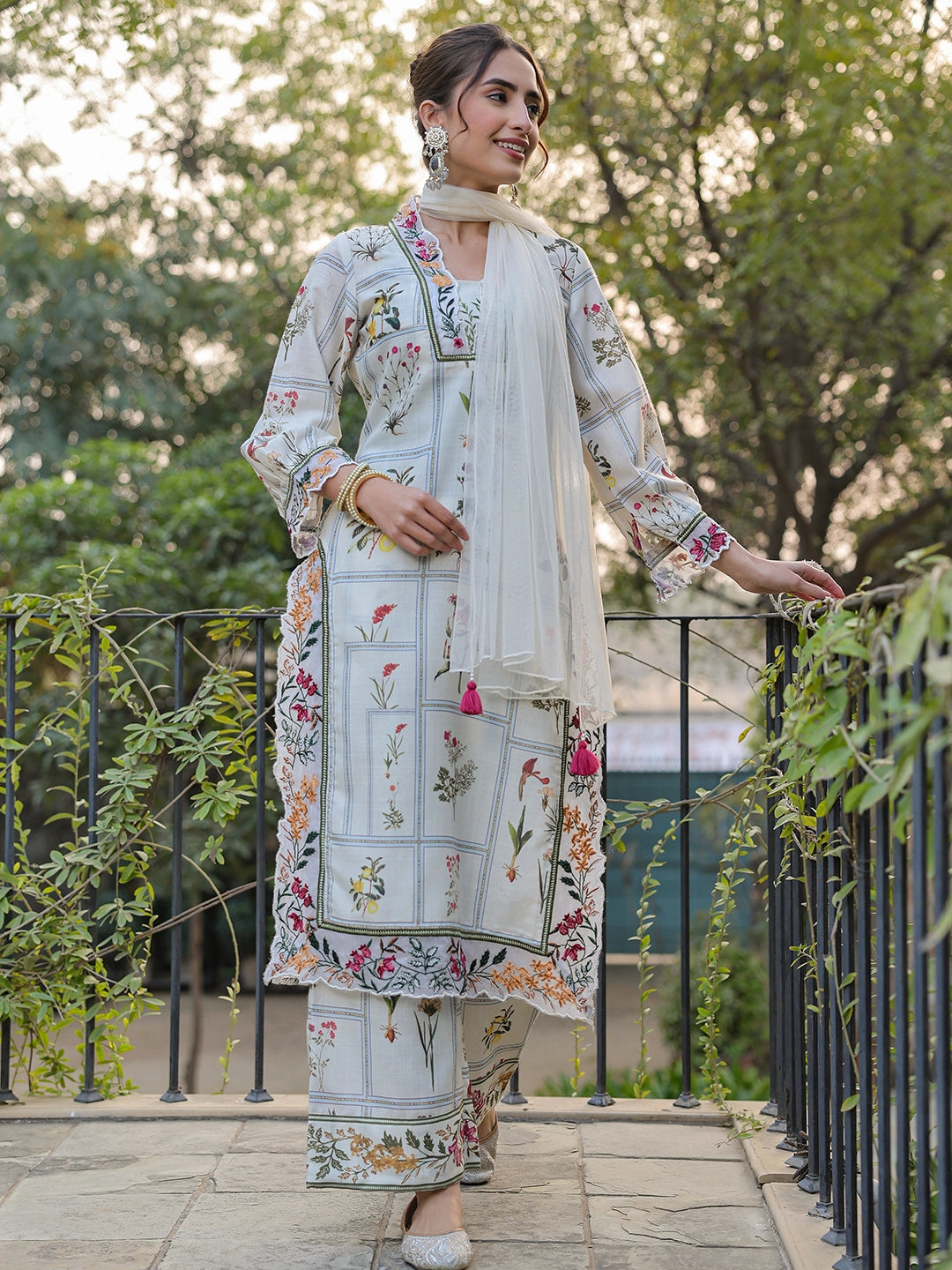 Rangbhara Suit