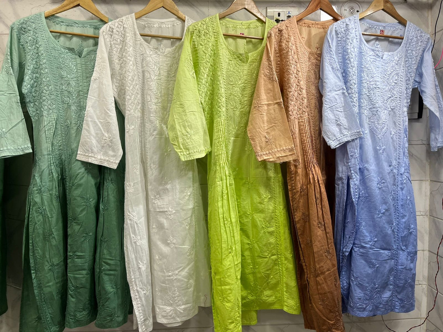 Rida Chikankari Kurti