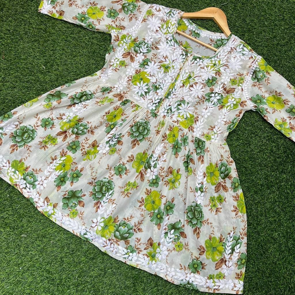 Naira Chikankari Mulmul Top