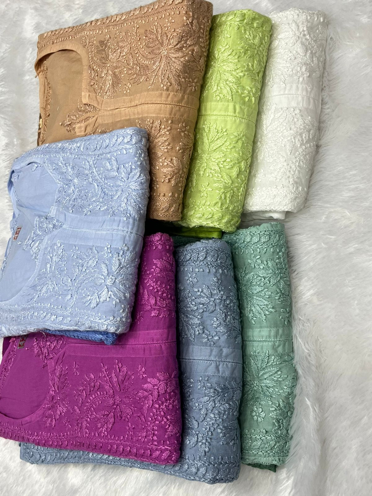 Rida Chikankari Kurti