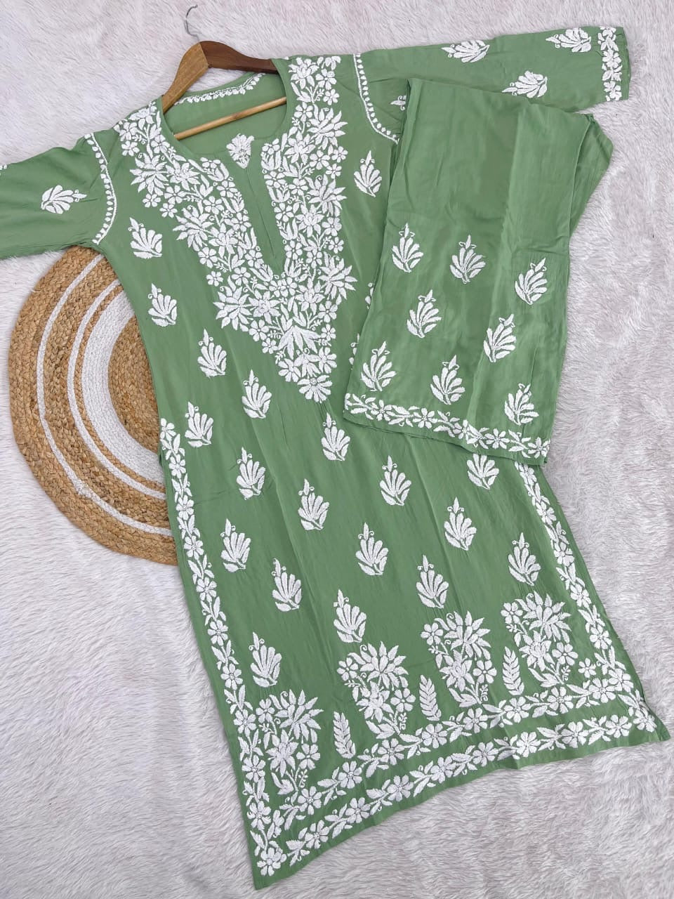 Raha Chikankari Set