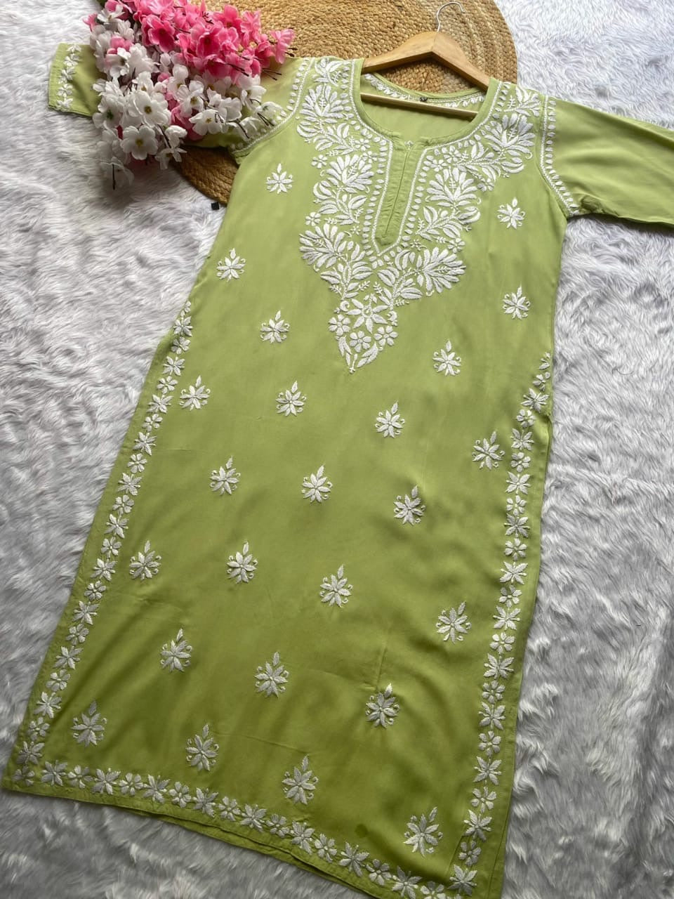Minimal Chikankari Kurta