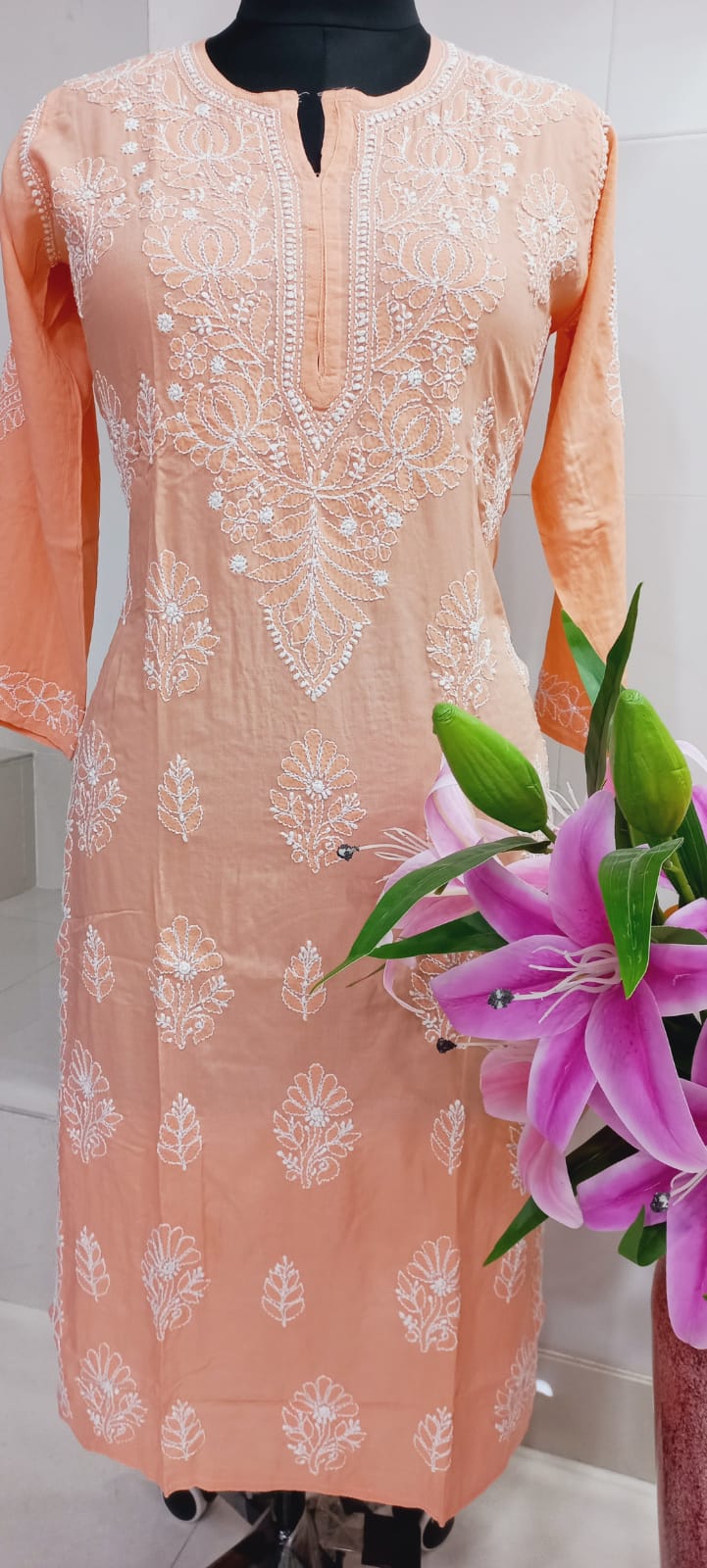 Nour Chikankari Kurta