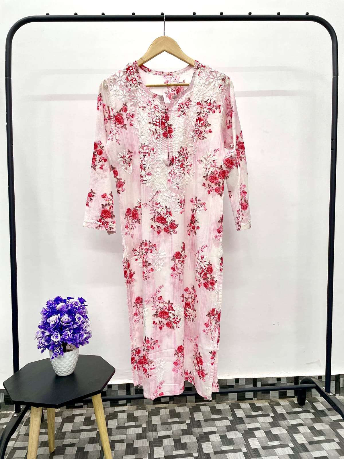 Nazakat Chikankari Mul Mul Print Kurta