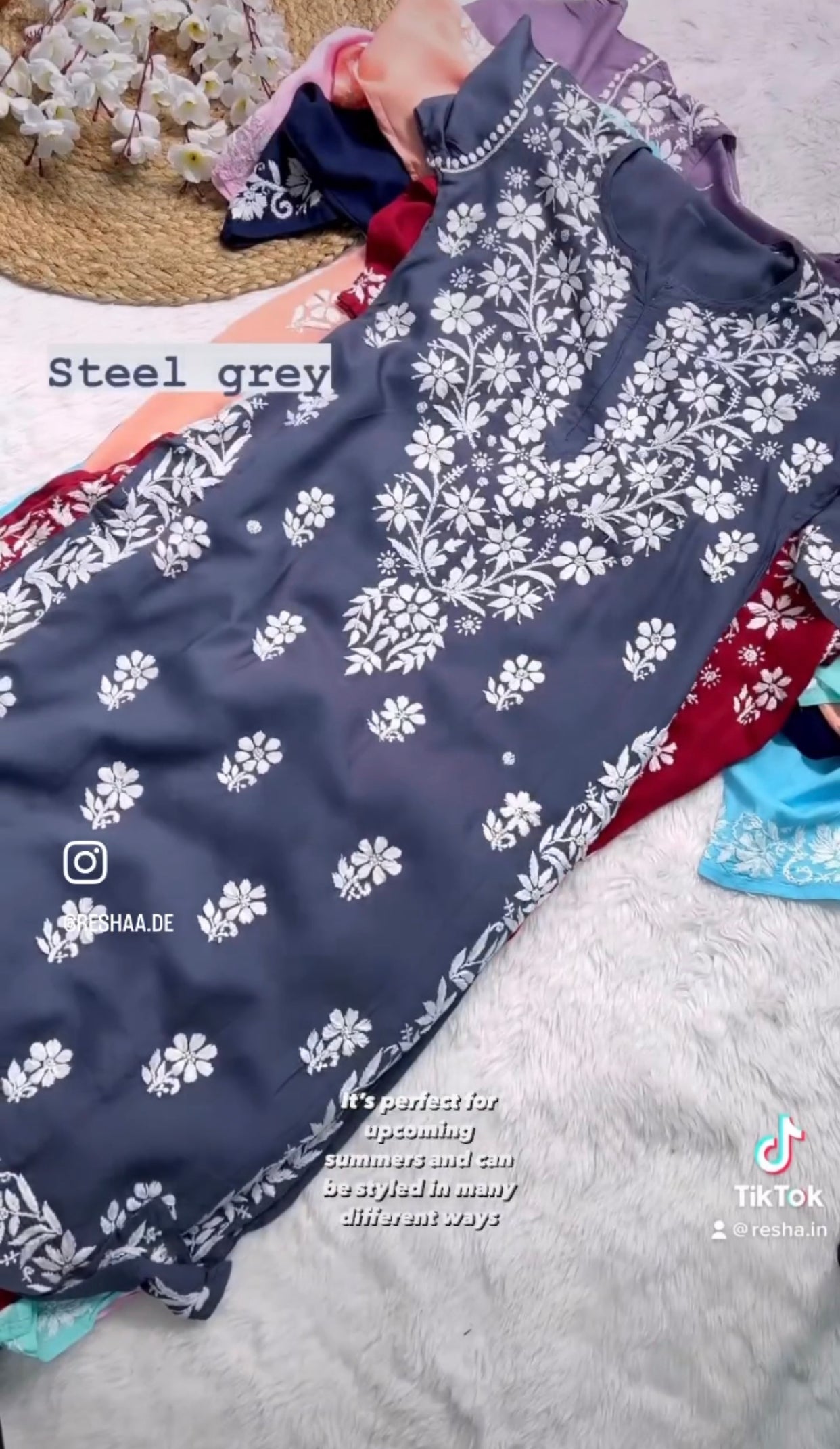 Phool Modal Chikankari Kurta