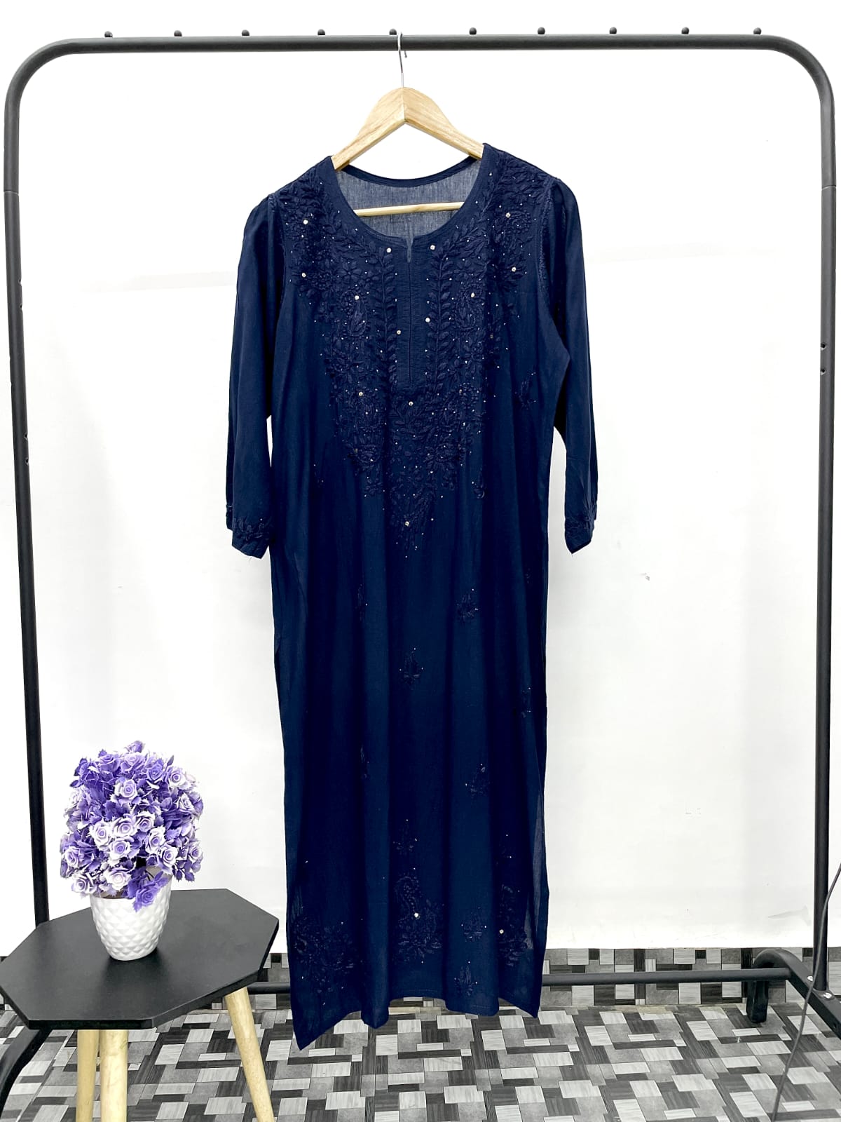 Naira Chikankari Kurta