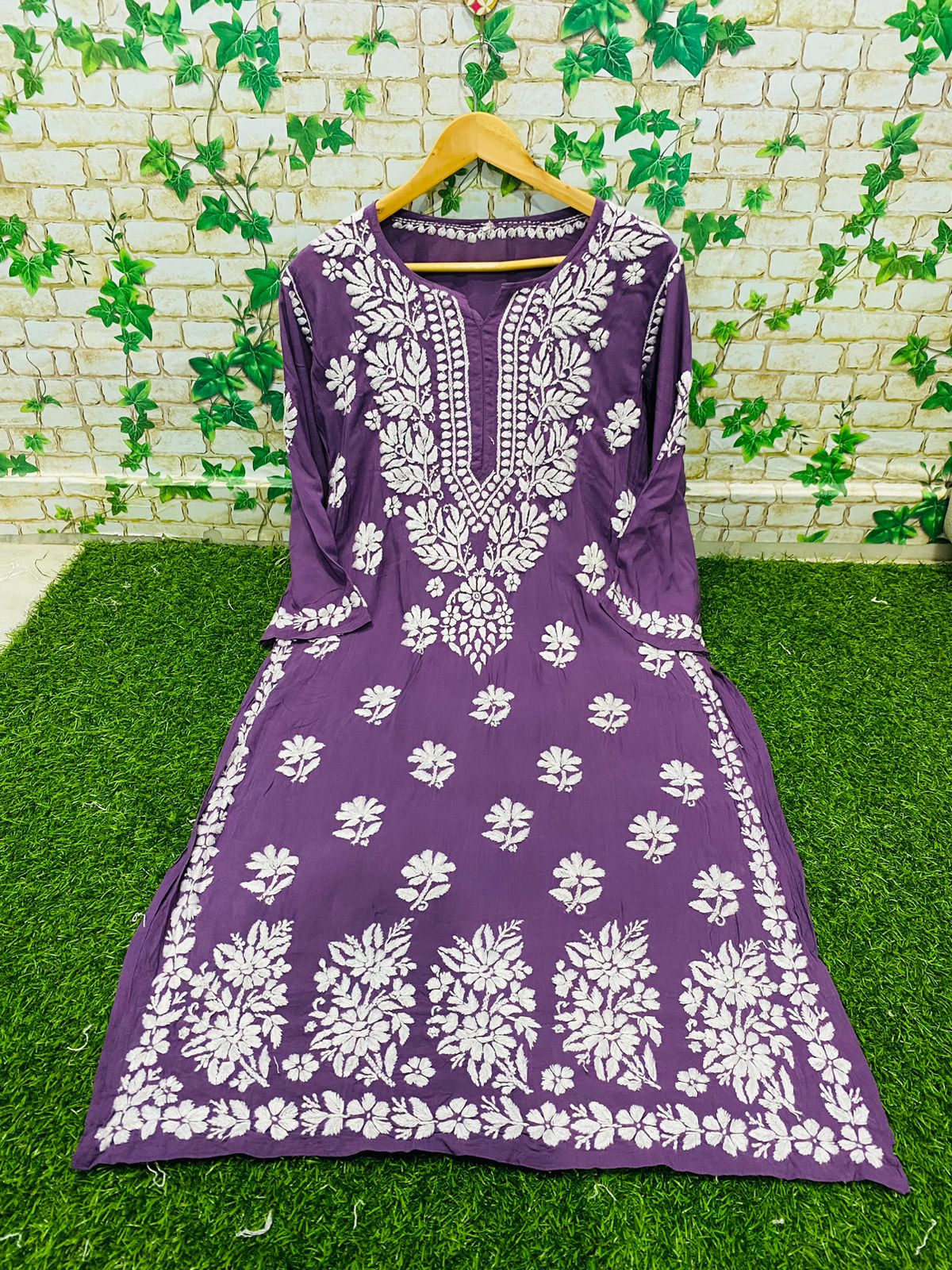 Mahnoor Chikankari Kurta