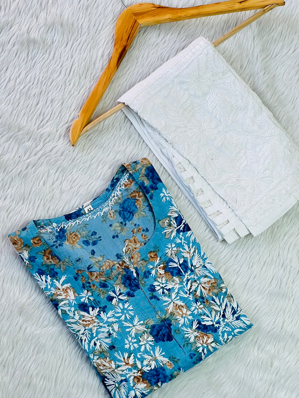 Floral Chikankari Kurta