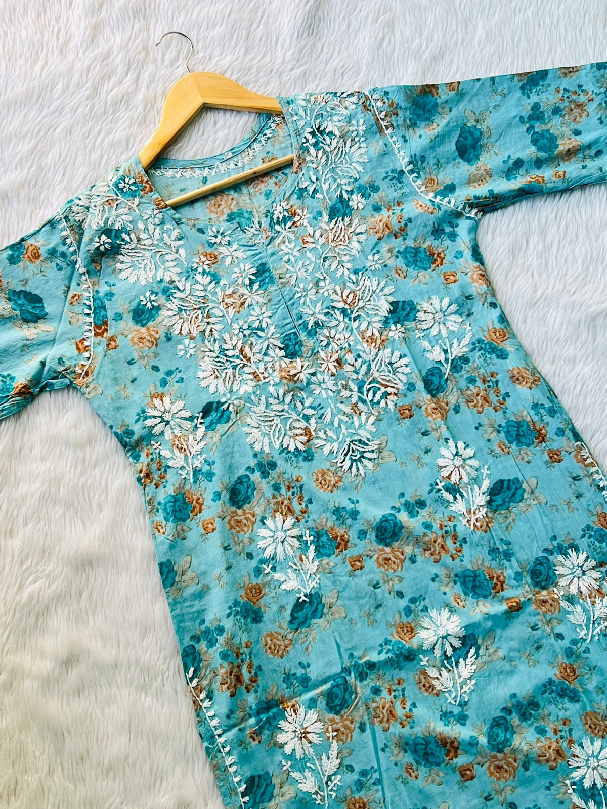 Floral Chikankari Kurta